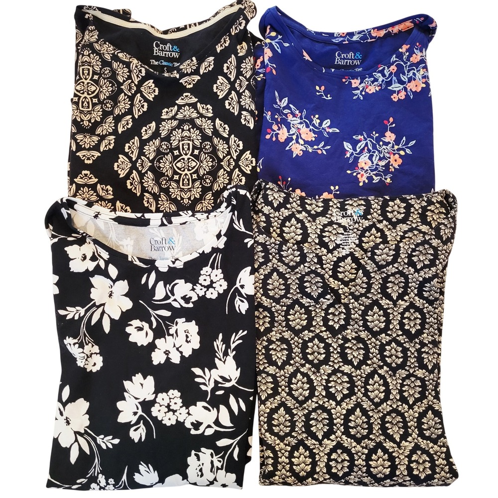 Croft & Barrow Womens Small Bundle 4 Short Sleeve Shirts Floral Pattern Damask